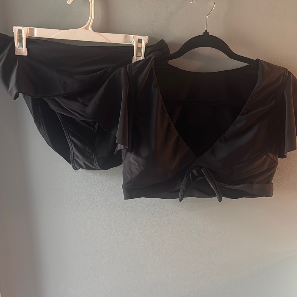 Black two piece swimsuit with high waisted bottoms and cute tie detail L